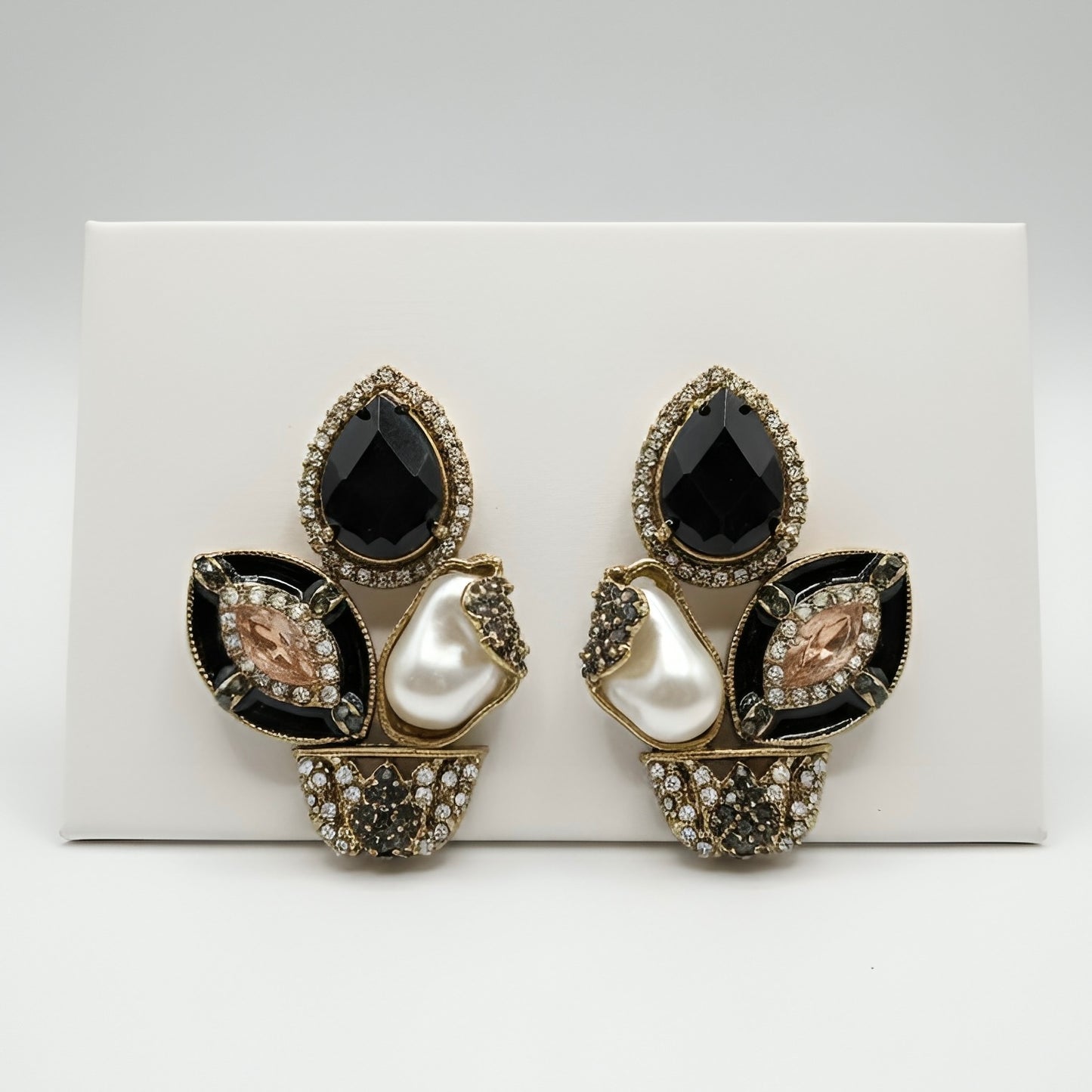Afsana Earrings