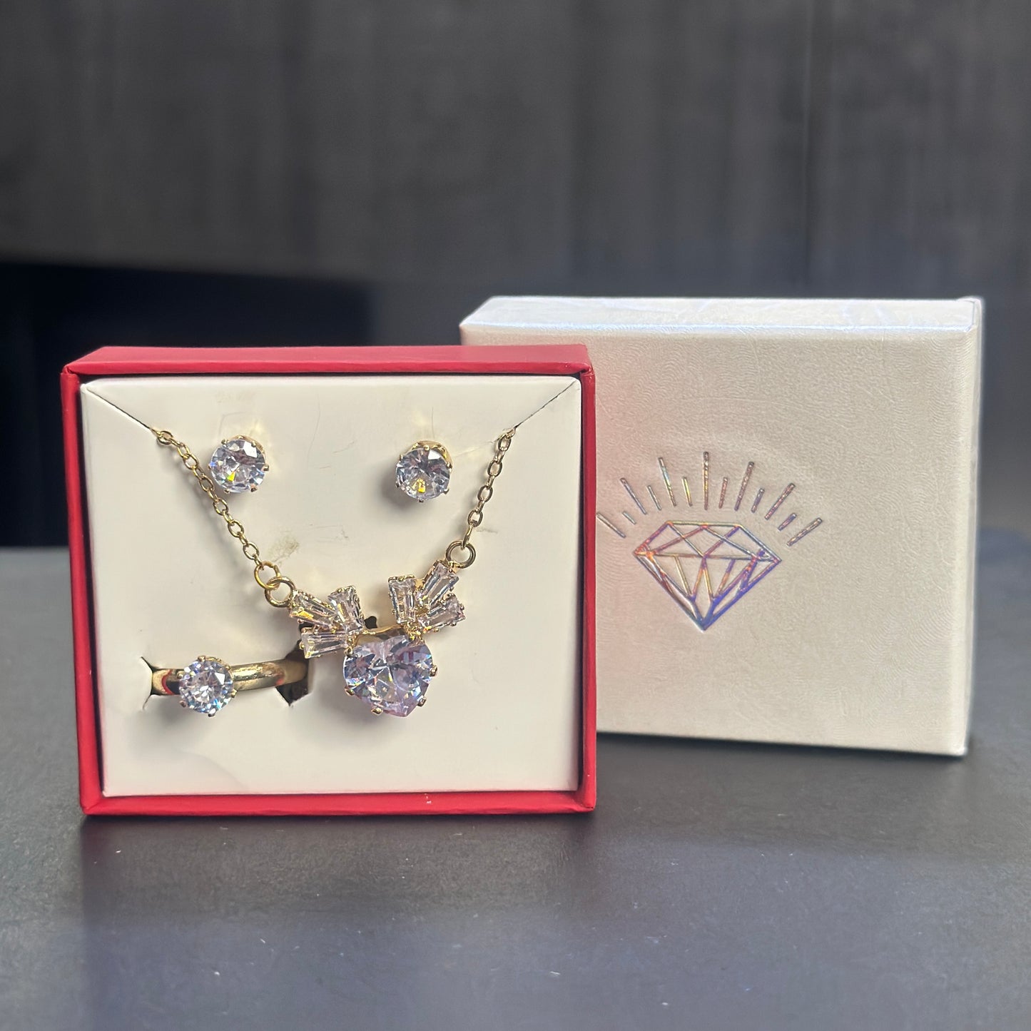 The Prestige Pendant Set