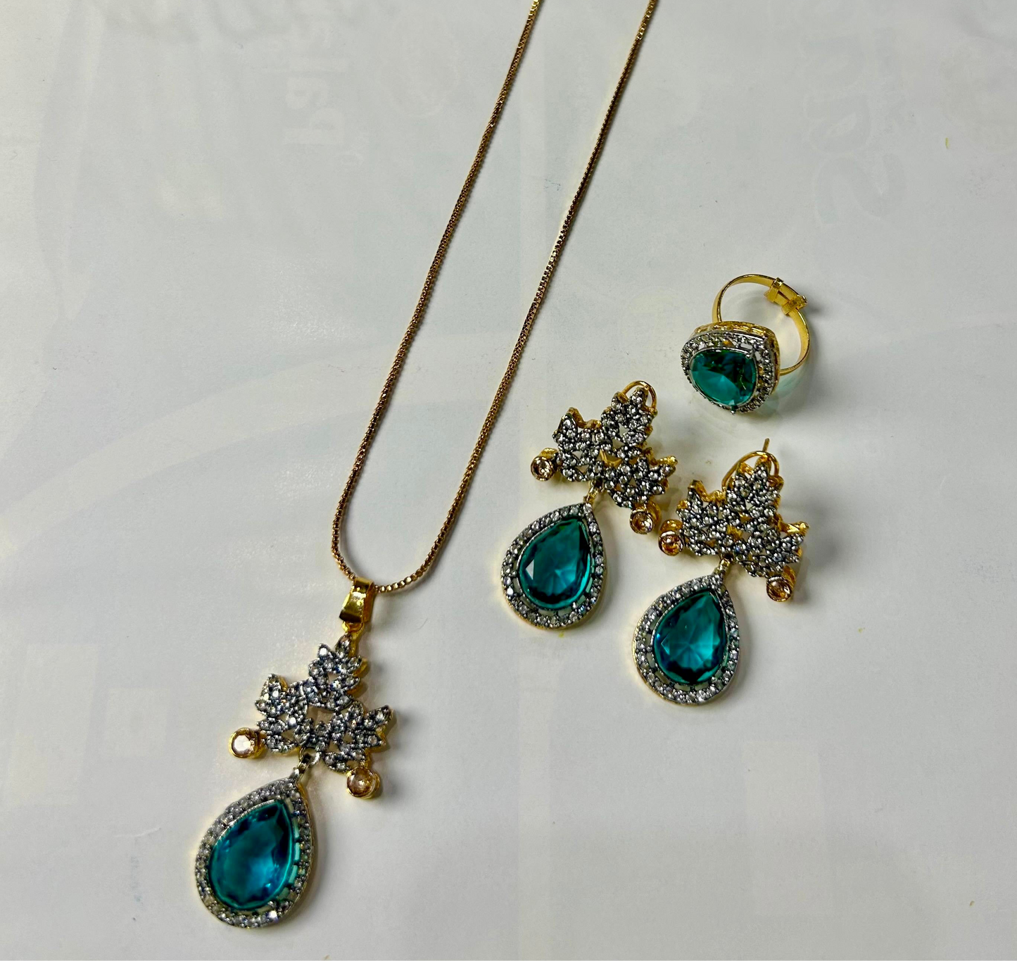 Majestic Teardrop Crystal Set.