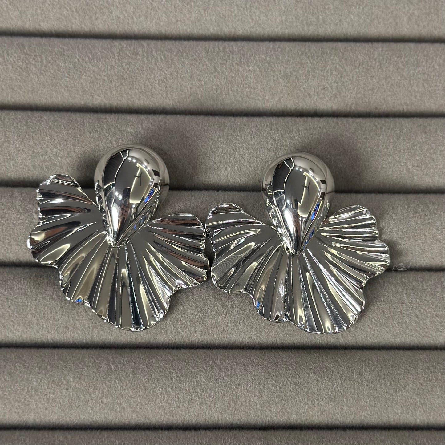 Leaf Luxe Earring
