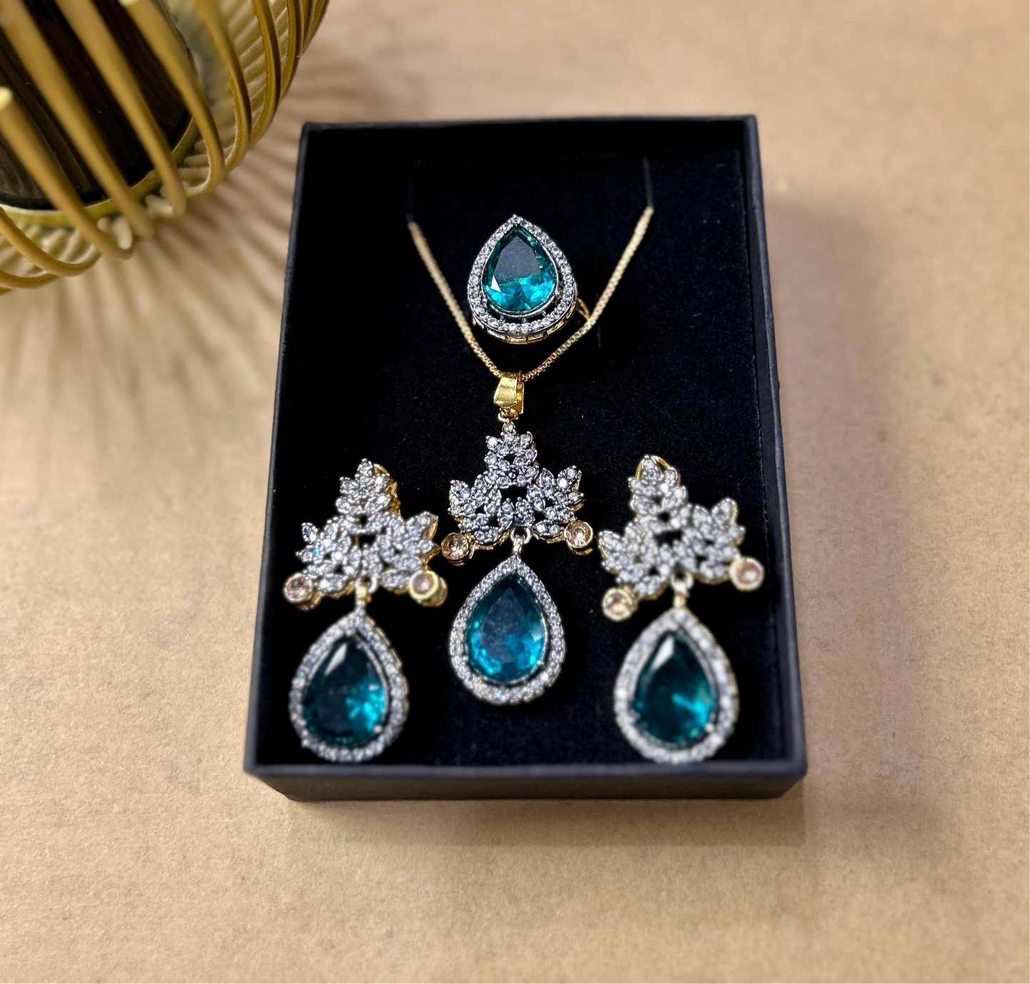 Majestic Teardrop Crystal Set.
