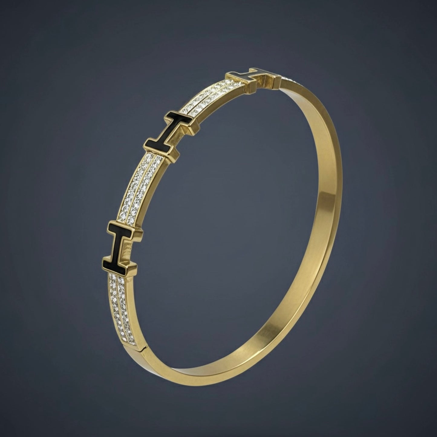 Celeste Circle Bangle